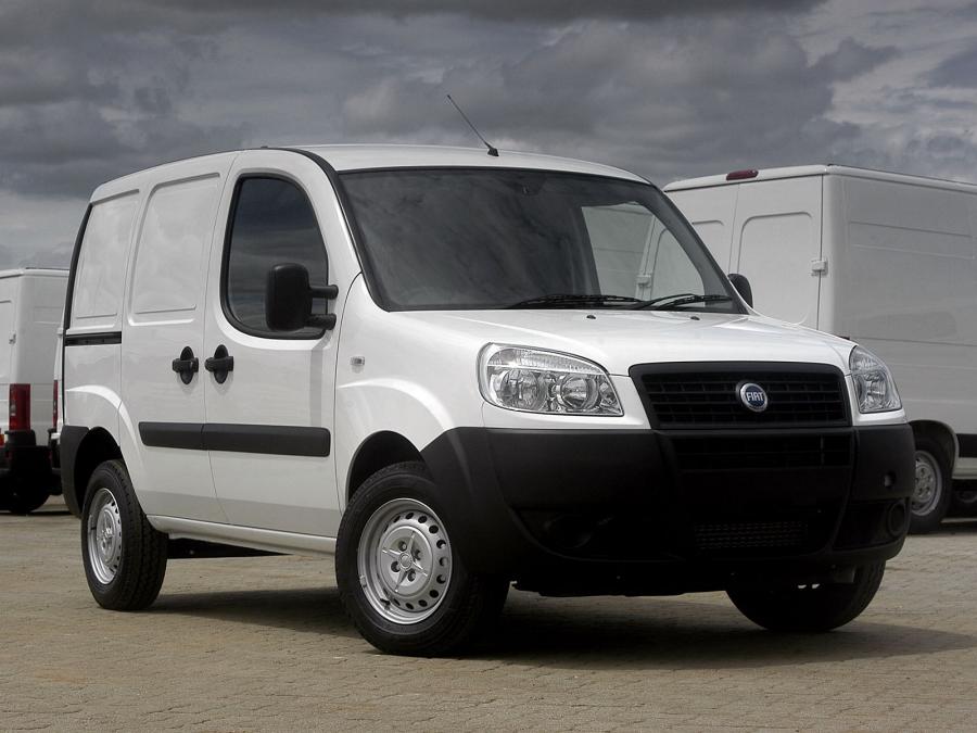  Fiat Doblo Cargo 2005 года  (ZA) (фото 2 из 7)
